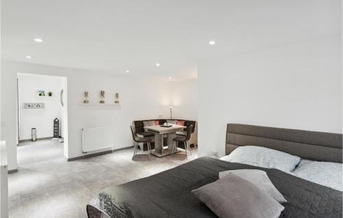 Nieheim Appartement | 1 Bedroom Lovely Apartment In Nieheim