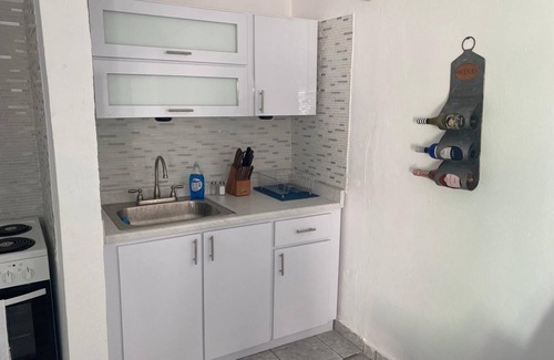 Cupey Maison | 1 Bedroom Poolside Apt. A3, La Casita Verde