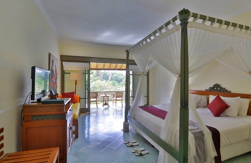 Penatih Station Balnéaire | Balcon privé 1 chambre près d'Ubud avec vue sur le parc et les rizières