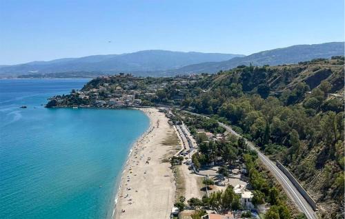Reggio Calabria Appartement | 1 Bedroom Stunning Apartment In Reggio Calabria