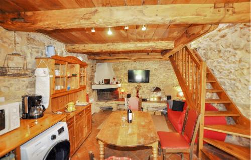 Assignan Maison | 1 Bedroom Stunning Home In Assignan