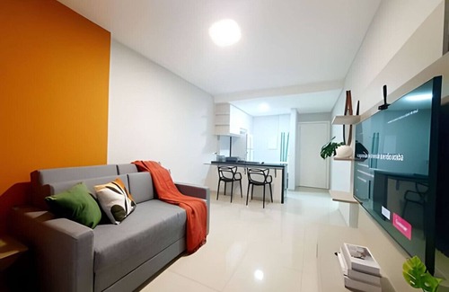 Bigorrilho Appartement | 1 bedroom, stylish, club sky condo with parking space