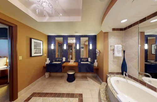 Atlantic City Hôtel | 1-Bedroom Suite at a 4⭐️ Hotel
