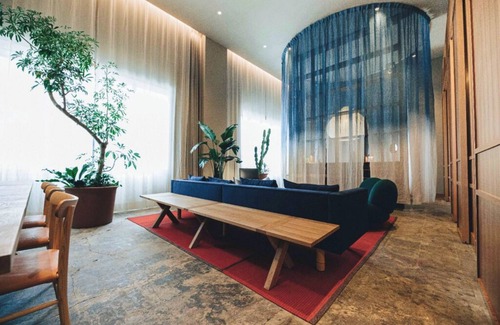 Chuo Hôtel | 1-bedroom Suite in Your Quiet Zen hotel in the city