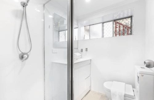 Macgregor Appartement | 1 Bedroom Unit near Highway Transports n Shops