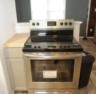 Lawton Maison | 1 bedroom with a fireplace close to base