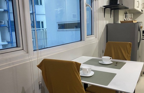Paco Appartement | 1-bedroom with AC and WiFi in fabulous Makati
