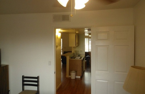 Surprise Copropriété | Condo 1 chambre à côté de la ville, près de DELWEBBHOSPITAL, WESTVALLEY MEDPLACES