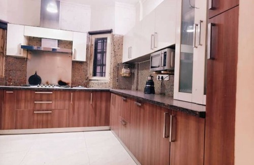 Nehru Place Appartement | 1 BHK- GK1 near M Block Market by HostMyStay