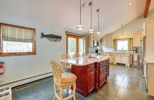 Southend Maison | 1 Block to Inlet Beach: Brigantine Family Home