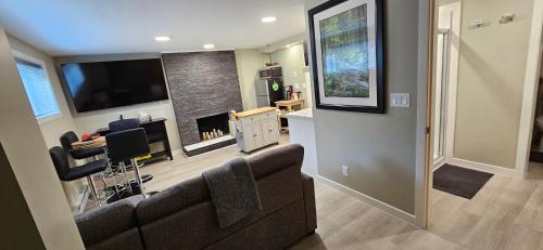 South Central Appartement | 1 block to Kelowna General Hospital 2 blocks to Beach 1km to OUC 1km to Downtown Kelowna 20min to YLW