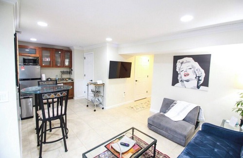 Herndon Maison | 1 BR Basement Apart walk 13M Metro/Drive 5M IAD