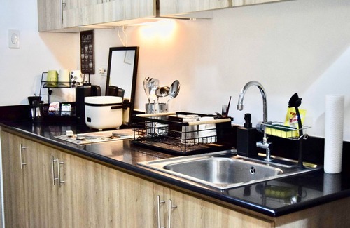 Bangkal Copropriété | 1 BR Condo Apartment Close to Mall of Asia and MOA Arena
