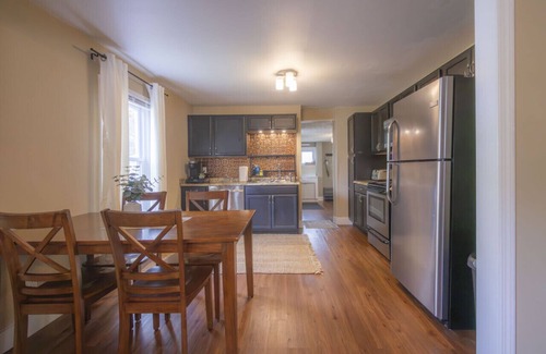 Queensbury Appartement | 1-BR Gem Near Downtown & Nature Escapes