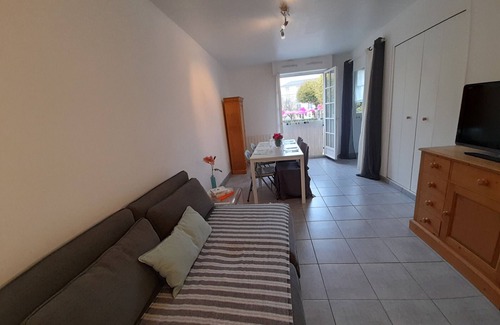 La Roche-Posay Appartement | T2 au centre-ville avec WiFi et ascenseur à La Roche-Posay