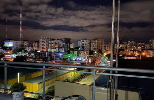 Bella Vista Appartement | 1 BR Luxury and Modern Apartment/rooftop & Gym 6FL