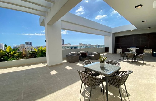 Bella Vista Appartement | 1 BR Luxury and Modern Apartment/rooftop & Gym 6FL