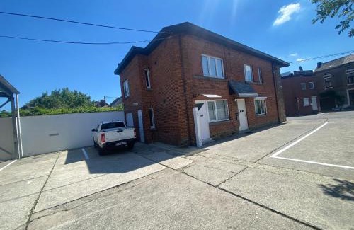 Belhez Appartement | 1-C Bel appart calme climatisé parking gratuit privé sur demande