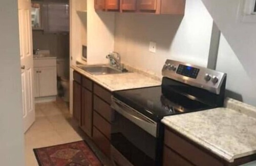 Petworth Appartement | 1 Delightful NW DC Studio Apt with Private Parking