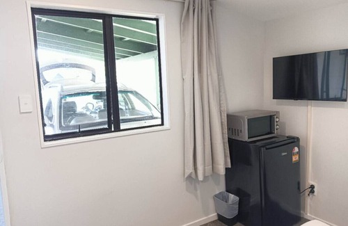 Kawaha Point Maison | 1 Double Beds Studio, 95 Aquirus Drive, Rotorua