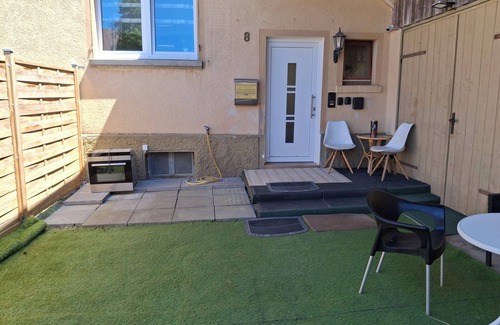 Kaltbrunn Appartement | 1 floor upper floor 3 bedroom apartment kitchen WLAN SmartTV large parking lot