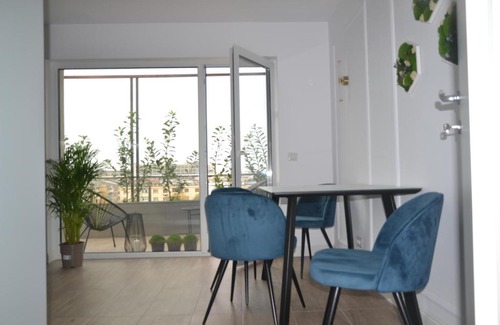 Craiova Appartement | 1.Luxury Apartment, private parking, Self check in