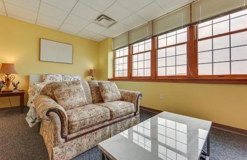New Kensington Appartement | 1 Mi to Allegheny River New Kensington Studio!