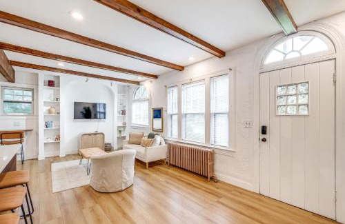 College Park Maison | 1 Mi to Arts District Modern Hyattsville Hideaway