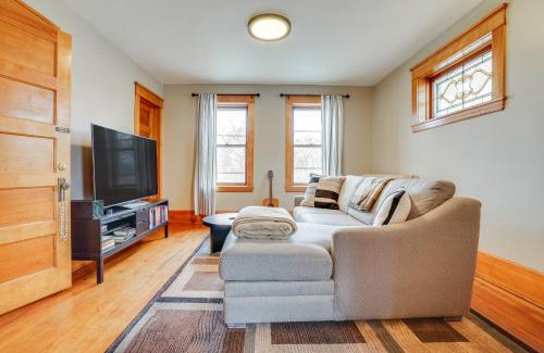 North End Appartement | 1 Mi to Como Park WFH-Friendly Saint Paul Duplex!