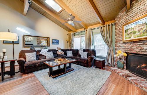Incline Village Appartement | 1 Mi to Diamond Peak Ski Resort Condo with Pool