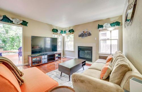 West University Maison | 1 Mi to Downtown Reno Spacious Home with Deck!