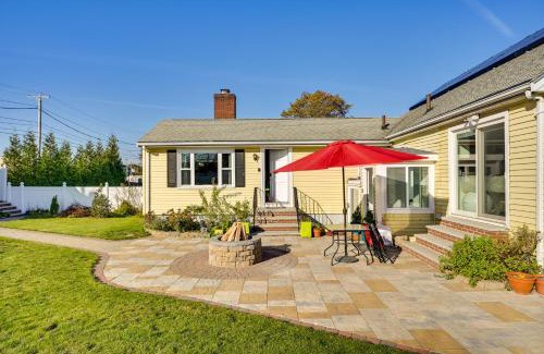 Salem Appartement | 1 Mi to Downtown Salem Studio with Fire Pit Access
