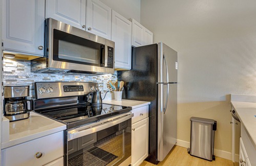 Castle Rock Copropriété | 1 Mi to Dtwn: Condo w/ Pool Access in Castle Rock