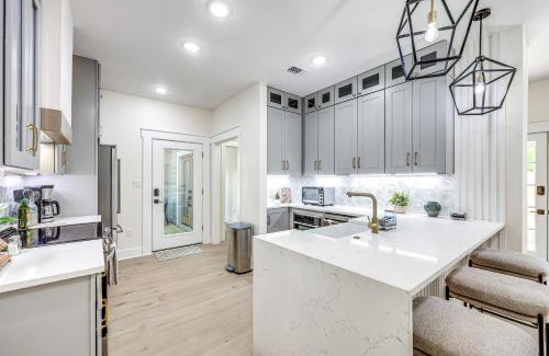 Arsenal Maison | 1 Mi to Dtwn Family Home in San Antonio!