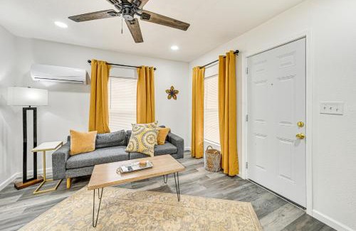 Brownwood Maison | 1 Mi to Dtwn Family Home with Porch in Brownwood