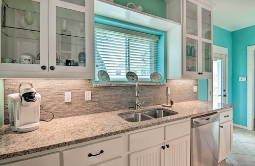 Fulton Maison | 1 Mi to Dtwn Rockport: 'Ocean Pearl' House