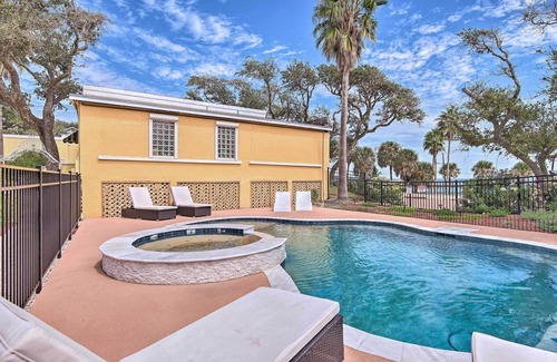 Fulton Maison | 1 Mi to Dtwn Rockport: 'Ocean Pearl' House