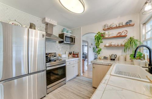 Franklin Maison | 1 Mi to Historic District Mtn-View Franklin Home
