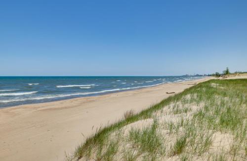 Miller Beach Maison | 1 Mi to Indiana Dunes Natl Park Home with Patio!