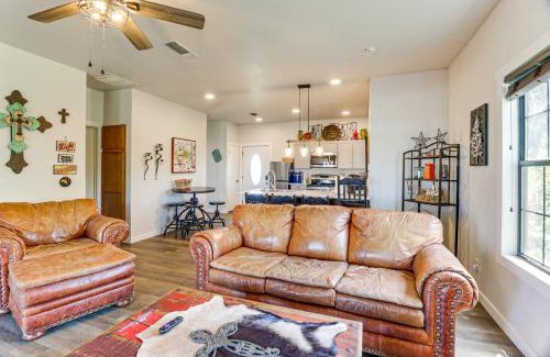 Palo Pinto County Maison | 1 Mi to Lake Pet-Friendly Cabin in Strawn