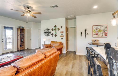 Palo Pinto County Maison | 1 Mi to Lake Pet-Friendly Cabin in Strawn