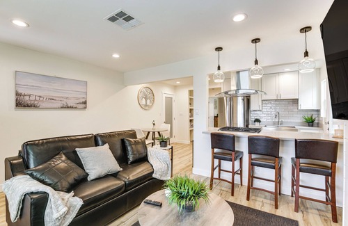 Lincoln Acres Maison | 1 Mi to Marina & Bay: Modern Gem in Chula Vista