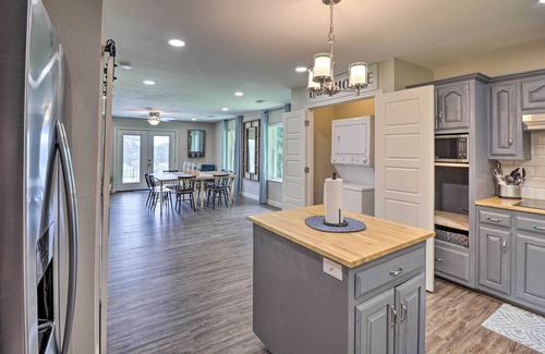 Bismarck Maison | 1 Mi to Marina & Golf: Bismarck Home w/ Fire Pit!