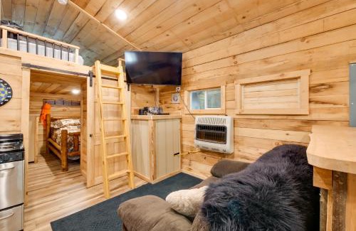 Blissfield Maison | 1 Mi to Mohican River Wooded Retreat with Trails!