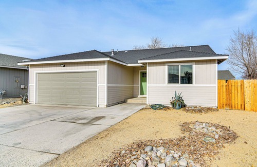 Fernley Maison | 1 Mi to Pioneer Crossing Casino: Fernley Retreat!