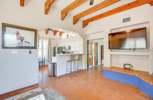 Tucson Maison | 1 Mi to Saguaro NP: Charming Tucson Casita