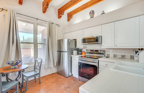 Tucson Maison | 1 Mi to Saguaro NP: Charming Tucson Casita
