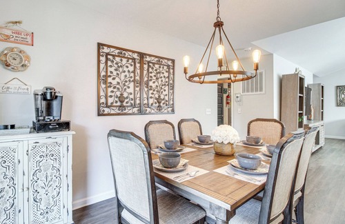 Eden Maison | 1 Mi to Shopping District: Chic Springfield Home