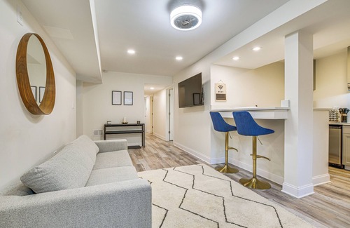 Grand Boulevard Appartement | 1 Mi to University of Chicago: Urban Escape!