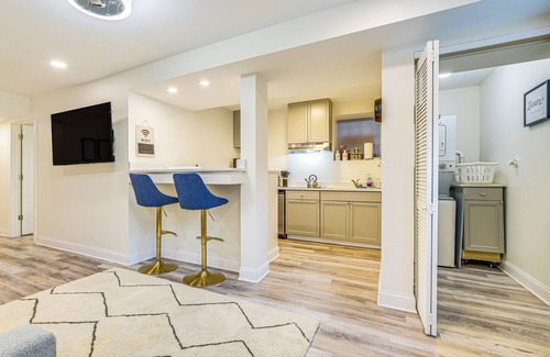 Grand Boulevard Appartement | 1 Mi to University of Chicago: Urban Escape!